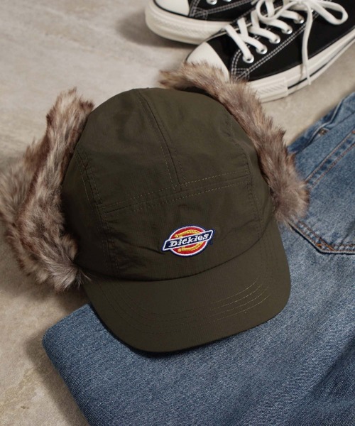 Dickies(ディッキーズ)の「【Dickies】EX FUR EARMUFF JET CAP/ロゴ/ジェットキャップ/ファー付き/フリーサイズ/帽子/ディッキーズ(キャップ・メンズ・レンガ/ブラック/ベージュ/カーキ・FREE)」の3枚目の写真