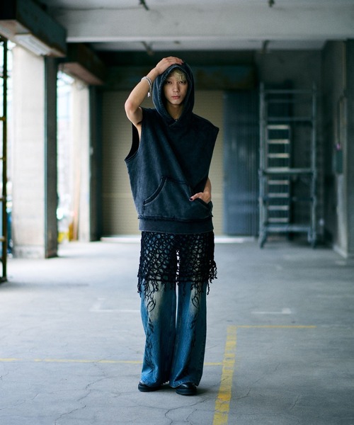 HARE(ハレ)の「【UNDERGROUND MODE】トライバルプリントデニムパンツ(HARE)(デニムパンツ・メンズ・ブラック/ブルー・SMALL/MEDIUM)」の4枚目の写真