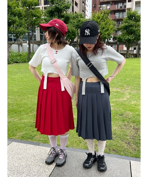 WC(ダブル シー)の「ミドルプリーツスカート【EC限定カラーあり】(スカート・レディース・ブラック/レッド/スミクロ・FREE)」の20枚目の写真