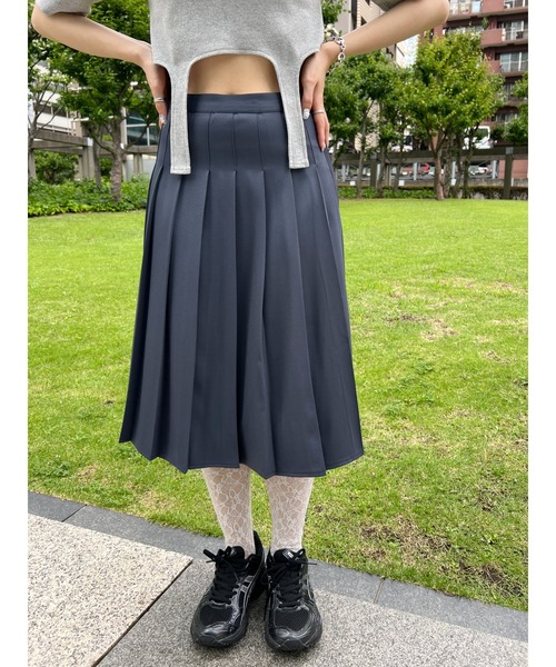 WC(ダブル シー)の「ミドルプリーツスカート【EC限定カラーあり】(スカート・レディース・ブラック/レッド/スミクロ・FREE)」の9枚目の写真