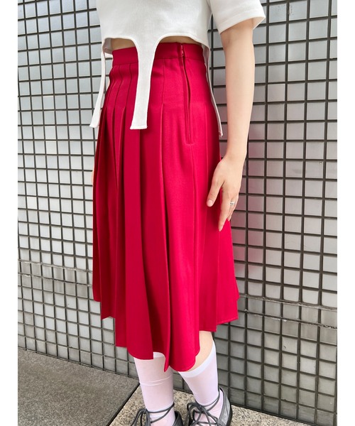 WC(ダブル シー)の「ミドルプリーツスカート【EC限定カラーあり】(スカート・レディース・ブラック/レッド/スミクロ・FREE)」の16枚目の写真