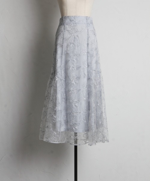 tocco closet(トッコ クローゼット)の「フラワーライン刺繍サイドギャザーフレアスカート(スカート・レディース・ピンク/アイボリー/グレイッシュブルー・M)」の21枚目の写真