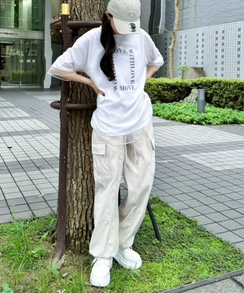clear（クリア）の「チュールレイヤード半袖ロゴＴシャツ［大人 カジュアル オーバーサイズ］≪再入荷≫（Tシャツ/カットソー・レディース・チャコールグレー/ホワイト/ライトカーキ・F）」の7枚目の写真