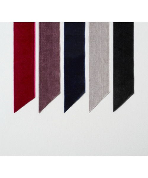 GOLDY（ゴールディ）の「ベロア ロング レングス リボン ヘアカフ（ヘアゴム・レディース・ブルー/ピンク/レッド/ブラック/ベージュ・FREE）」の10枚目の写真