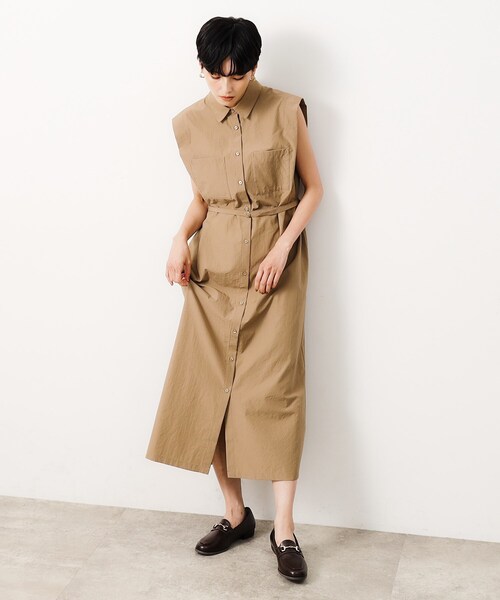 OPAQUE.CLIP（オペークドットクリップ）の「◆《美人百花掲載》フレンチスリーブシャツワンピース【洗濯機洗い可】（ワンピース・レディース・ブラック/ベージュ・38/40）」の8枚目の写真