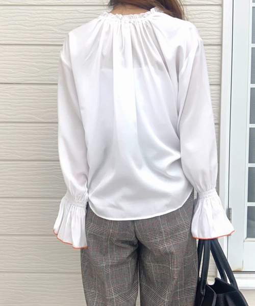 Q(キュー)の「キャンディースリーブブラウス(シャツ/ブラウス・レディース・ネイビー/ホワイト・MEDIUM)」の14枚目の写真