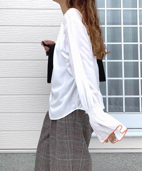 Q(キュー)の「キャンディースリーブブラウス(シャツ/ブラウス・レディース・ネイビー/ホワイト・MEDIUM)」の18枚目の写真