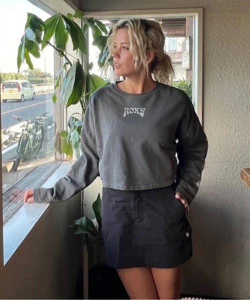 ROXY（ロキシー）の「OASIS FOUND/ロキシーショート丈スウェットトレーナー（スウェット・レディース・ホワイト/ブラック・MEDIUM/LARGE/SMALL）」の15枚目の写真