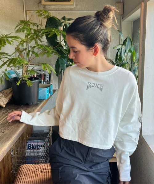 ROXY（ロキシー）の「OASIS FOUND/ロキシーショート丈スウェットトレーナー（スウェット・レディース・ホワイト/ブラック・MEDIUM/LARGE/SMALL）」の12枚目の写真