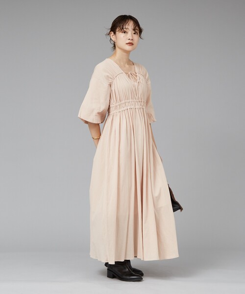 qualite scape（カリテ スケープ）の「ウェストギャザーワンピース/春服/夏服/ドレス（ワンピース・レディース・ブルー/ブラック/ベージュ・36/38）」の19枚目の写真