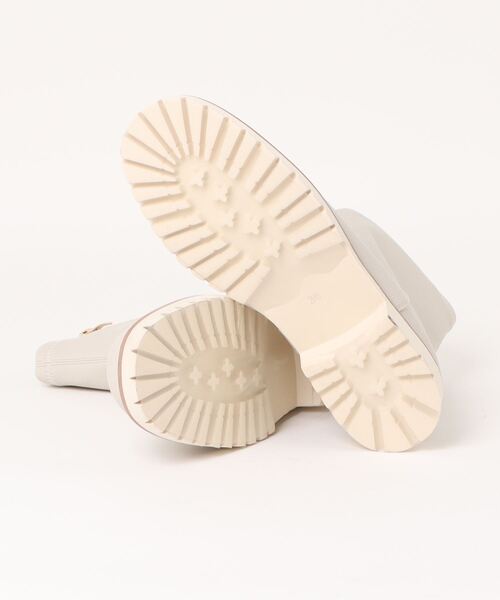 Gready Brilliant（グレディブリリアン）の「トラックソールショートブーツ（ブーツ・レディース・アイボリー/ブラック・36/37/38/39）」の8枚目の写真