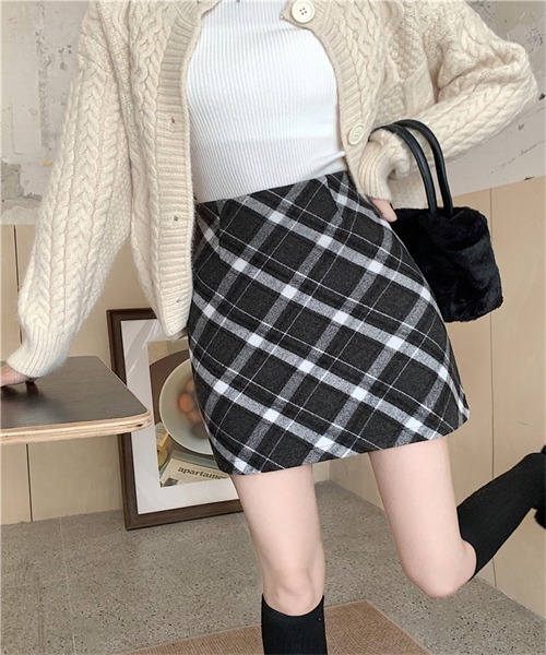 FREE STYLISTS(フリー スタイリスト)の「チェック柄ミニスカート(スカート・レディース・レッド系/グレー系/カーキ系・M/L/XL/S)」の11枚目の写真