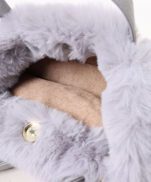 clear（クリア）の「ファーショルダーバッグ [ふんわり 程よい収納力 デイリー フェミニン 大人]≪2024AW≫（ショルダーバッグ・レディース・グレー/アイボリー・F）」の7枚目の写真