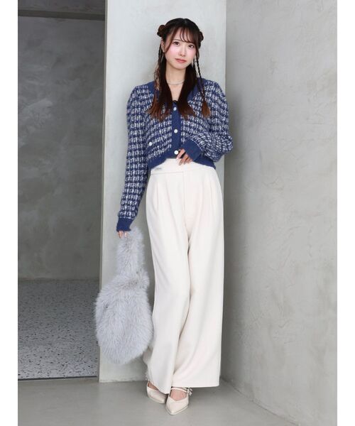 EATME（イートミー）の「フェイクファーバッグ（ハンドバッグ・レディース・ホワイト/グレー・FREE）」の8枚目の写真