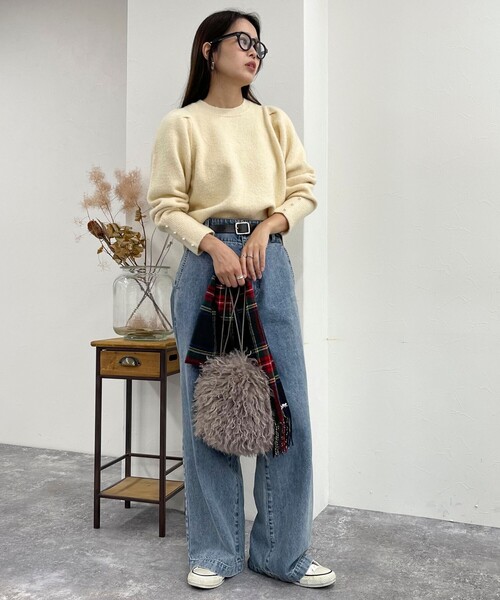 fredy emue（フレディエミュ）の「袖ボリュームパール付きニットプルオーバー（ニット/セーター・レディース・アイボリー/ブラック/レッド・38）」の14枚目の写真