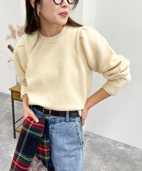 fredy emue（フレディエミュ）の「袖ボリュームパール付きニットプルオーバー（ニット/セーター・レディース・アイボリー/ブラック/レッド・38）」の8枚目の写真