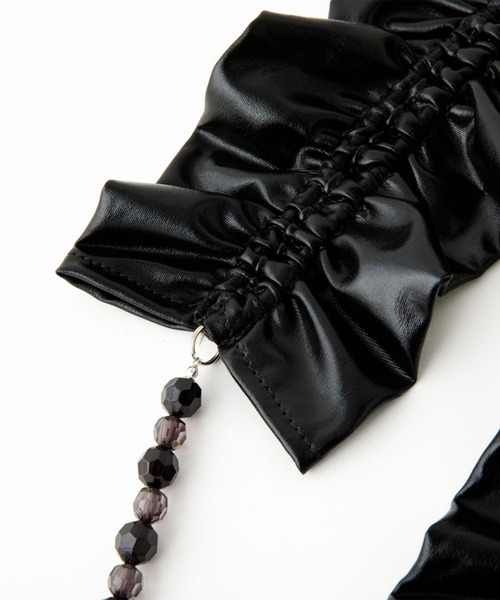 ELLEgirl（エルガール）の「ボリュームスマホショルダー【Casselini 】（ショルダーバッグ・レディース・シルバー/ブラック・FREE）」の4枚目の写真