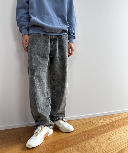 COLIN（コリン）の「COLIN:10.5oz デニムバギーパンツ（デニムパンツ・メンズ・ケミカルウォッシュ/ブラック/ブルー・M/L）」の4枚目の写真