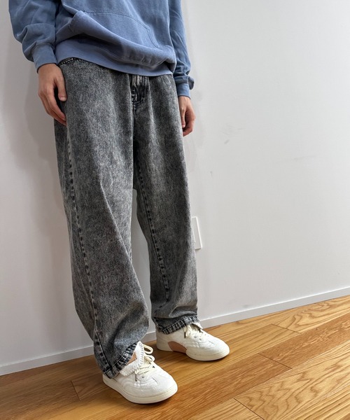 COLIN（コリン）の「COLIN:10.5oz デニムバギーパンツ（デニムパンツ・メンズ・ケミカルウォッシュ/ブラック/ブルー・M/L）」の5枚目の写真