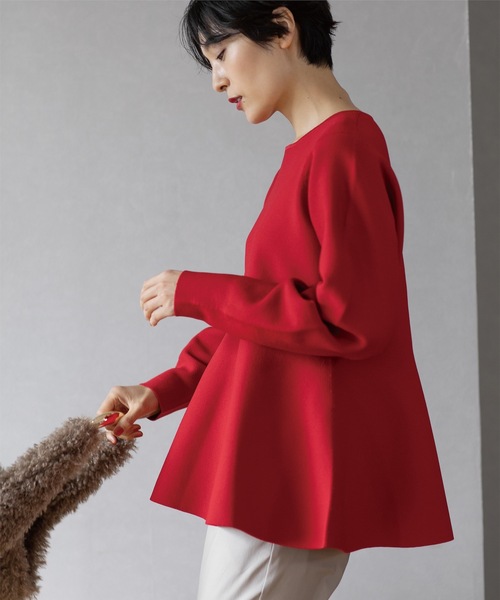 OPAQUE.CLIP(オペークドットクリップ)の「◆《5color》シームレスペプラムニット【洗濯機洗い可】(ニット/セーター・レディース・レッド系1/ブルー系その他7/オフホワイト/ネイビー/ブラック・42/38/40)」の5枚目の写真