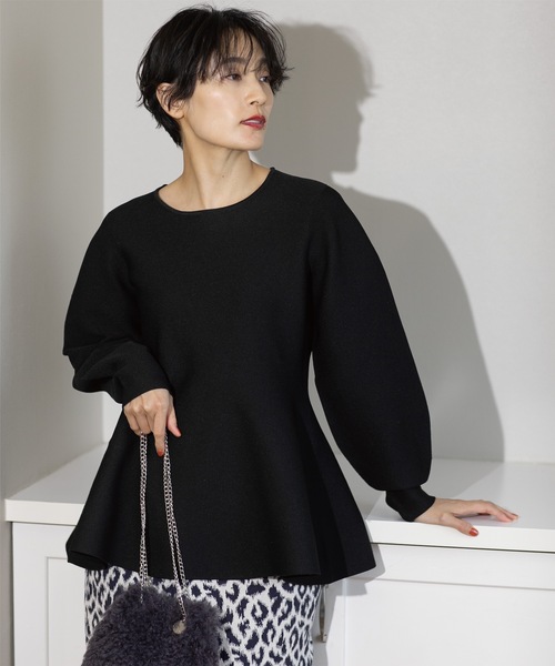 OPAQUE.CLIP(オペークドットクリップ)の「◆《5color》シームレスペプラムニット【洗濯機洗い可】(ニット/セーター・レディース・レッド系1/ブルー系その他7/オフホワイト/ネイビー/ブラック・42/38/40)」の12枚目の写真