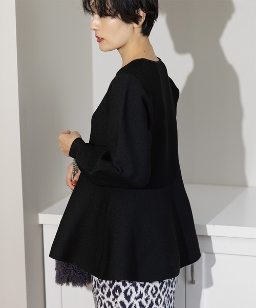 OPAQUE.CLIP(オペークドットクリップ)の「◆《5color》シームレスペプラムニット【洗濯機洗い可】(ニット/セーター・レディース・レッド系1/ブルー系その他7/オフホワイト/ネイビー/ブラック・42/38/40)」の14枚目の写真