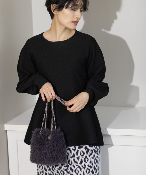 OPAQUE.CLIP(オペークドットクリップ)の「◆《5color》シームレスペプラムニット【洗濯機洗い可】(ニット/セーター・レディース・レッド系1/ブルー系その他7/オフホワイト/ネイビー/ブラック・42/38/40)」の15枚目の写真