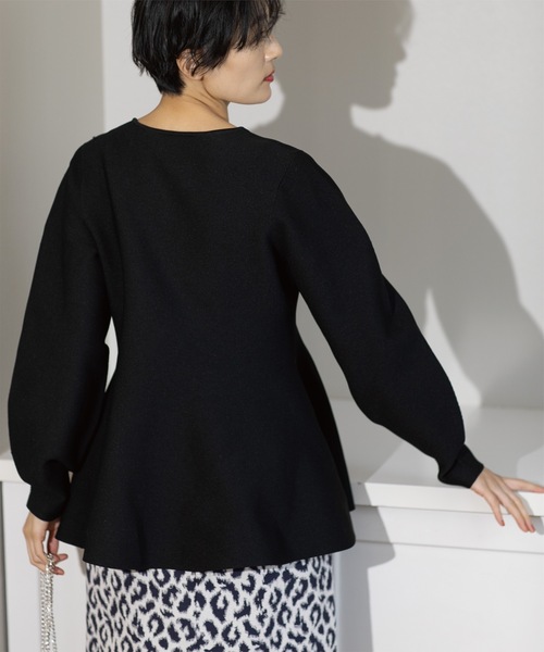 OPAQUE.CLIP(オペークドットクリップ)の「◆《5color》シームレスペプラムニット【洗濯機洗い可】(ニット/セーター・レディース・レッド系1/ブルー系その他7/オフホワイト/ネイビー/ブラック・42/38/40)」の16枚目の写真