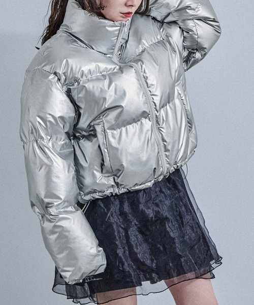 Fashion Letter（ファッションレター）の「メタリックカラー ショートダウンジャケット（ダウンジャケット/コート・レディース・ブラック/オフホワイト/シルバー・M）」の17枚目の写真