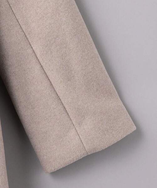 UNITED ARROWS（ユナイテッドアローズ）の「Aライン ミドル コート（ノーカラーコート・レディース・ブラック/ダークグレー/ベージュ・36/38/34）」の19枚目の写真