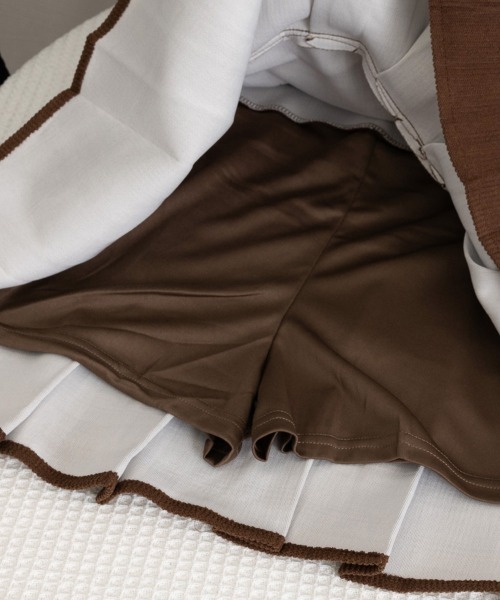 Miniministore（ミニミニストア）の「プリーツスカートコーデュロイミニスカート（スカート・レディース・ダークベージュ/ブラウン/アイボリー/ブラック・M/S/L）」の8枚目の写真