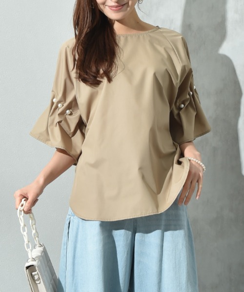 INTERPLANET（インタープラネット）の「ＴＣブロード袖パールデザインブラウス（シャツ/ブラウス・レディース・オフホワイト/ベージュ/ブラック・FREE）」の3枚目の写真