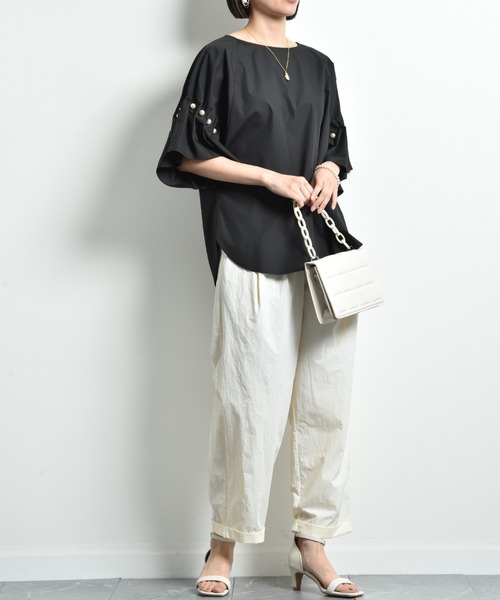INTERPLANET（インタープラネット）の「ＴＣブロード袖パールデザインブラウス（シャツ/ブラウス・レディース・オフホワイト/ベージュ/ブラック・FREE）」の7枚目の写真