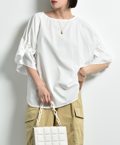 INTERPLANET（インタープラネット）の「ＴＣブロード袖パールデザインブラウス（シャツ/ブラウス・レディース・オフホワイト/ベージュ/ブラック・FREE）」の14枚目の写真