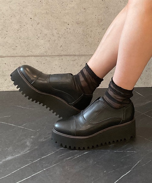 キャタピラーソールシューズ ALL BLACK│Jeffrey Campbell