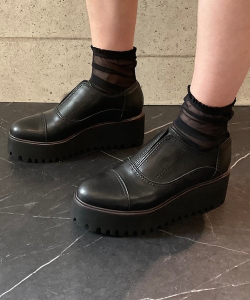 キャタピラーソールシューズ ALL BLACK│Jeffrey Campbell