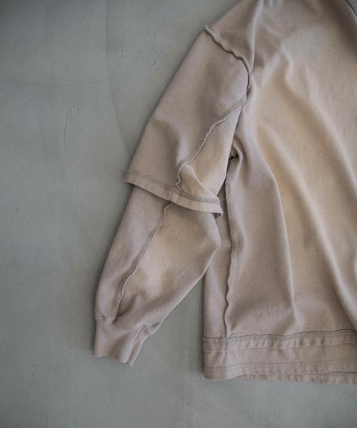 JOURNAL STANDARD（ジャーナルスタンダード）の「フェイクレイヤード ダメージ L/S Tシャツ（Tシャツ/カットソー・メンズ・ベージュ/ブラック/ブラウン・LARGE/MEDIUM）」の5枚目の写真