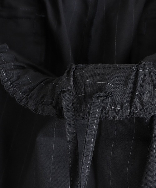 marka（マーカ）の「marka / マーカ：WIDE LEG EASY PANTS - 2/72 washer wool tropical -：M25A-12PT02C[COR]（その他パンツ・メンズ・ネイビー/ブラック系その他・2/1）」の5枚目の写真