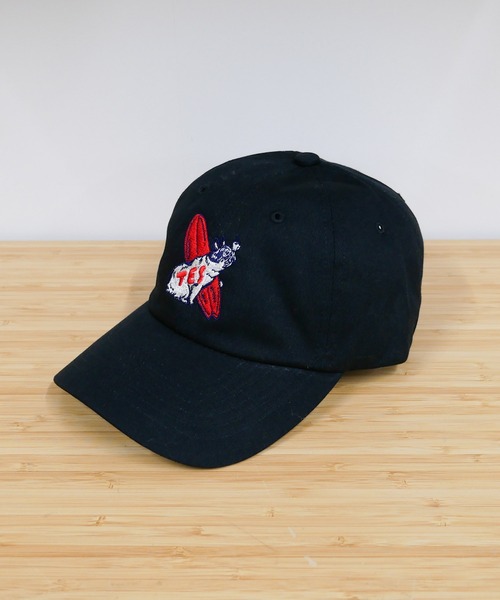 The Endless Summer（エンドレスサマー）の「BUHI CAFE BIG EMB LOW CAP（キャップ・メンズ・サックスブルー/チャコール/ピンク系その他2/オフホワイト/ブラック/ベージュ・FREE）」の3枚目の写真