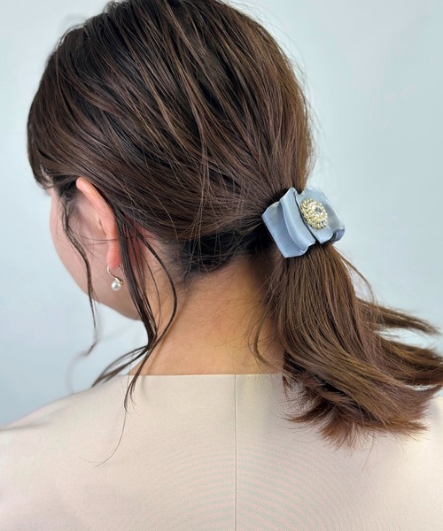 新作❤︎プレミアム限定388キラキラストーン付ビジューリボンヘアパレッタ高級上品 セール】ビジュー付きロール風サテンフックポニー ヘアカフ