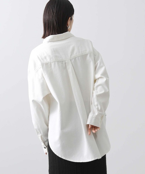 margaux（マルゴー）の「刺繍ロゴバックテールシャツ（シャツ/ブラウス・レディース・オフホワイト/カーキ・FREE）」の9枚目の写真