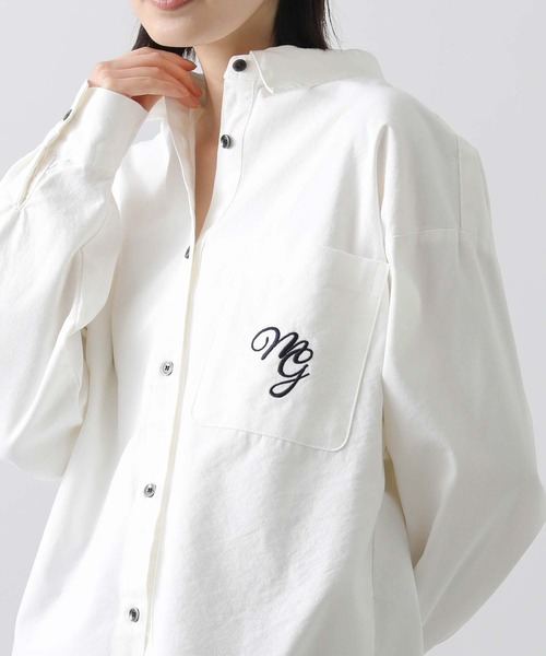 margaux（マルゴー）の「刺繍ロゴバックテールシャツ（シャツ/ブラウス・レディース・オフホワイト/カーキ・FREE）」の11枚目の写真