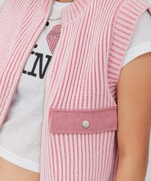 atmos pink（アトモスピンク）の「atmos pink Pigment Knit Vest / アトモス ピンク ピグメント ニット ベスト（ベスト・レディース・ブラック/ピンク/ブルー・FREE）」の13枚目の写真