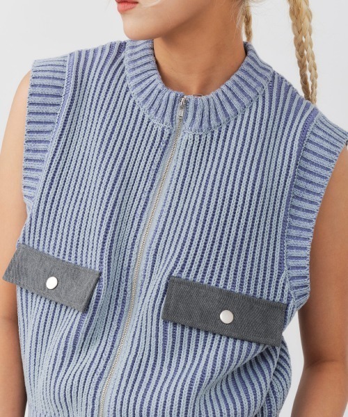 atmos pink（アトモスピンク）の「atmos pink Pigment Knit Vest / アトモス ピンク ピグメント ニット ベスト（ベスト・レディース・ブラック/ピンク/ブルー・FREE）」の5枚目の写真