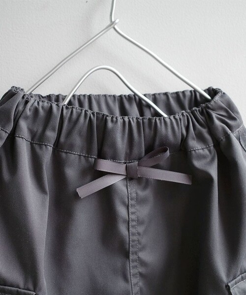 aBity select(アビティセレクト)の「【aBity select./アビティセレクト】リボンカーゴ バミューダパンツ(その他パンツ・キッズ・カモフラージュ/チャコールグレー・120/100/110/90)」の7枚目の写真