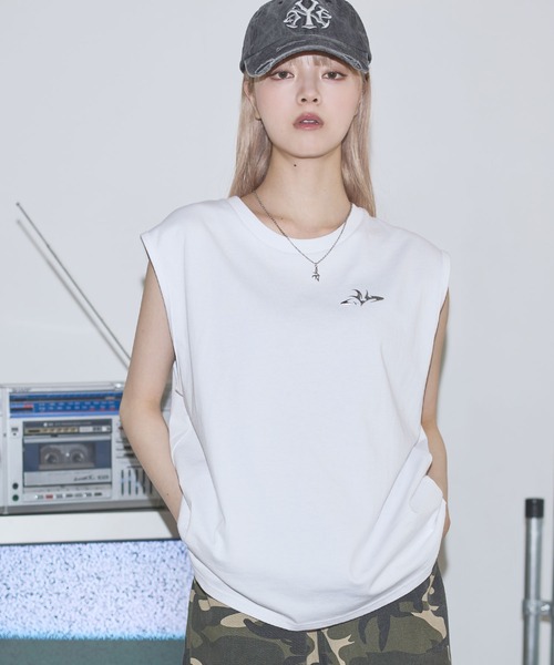 MSG（エムエスジー）の「ヴィンテージライクワンポイントノースリーブ【UNISEX】（タンクトップ・メンズ・ホワイト/ブラック系/ブラック/グレー系・S/M/L/XL）」の2枚目の写真