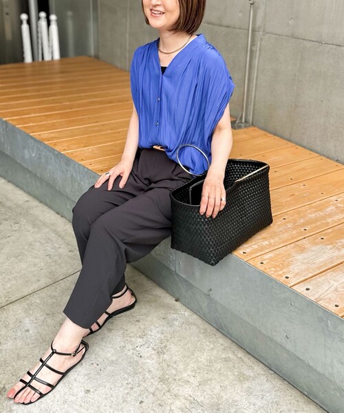 NOLLEY’S（ノーリーズ）の「【松葉☆別注アイテム】《セットアップ対応》エアリージョーゼットイージーバレルパンツ（その他パンツ・レディース・ブラック/チャコールグレー・36/37/38/39）」の5枚目の写真