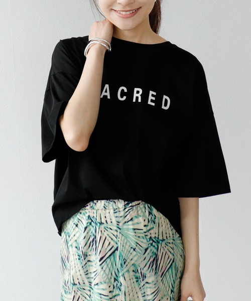 Jines（ジネス）の「SACRED ロゴTシャツ（Tシャツ/カットソー・レディース・ブラウン/ホワイト/ブラック/チャコールグレー・38）」の12枚目の写真