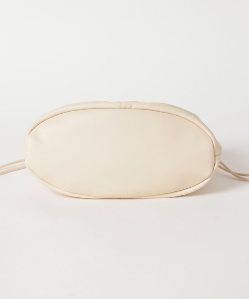 BAYFLOW（ベイフロー）の「PUコンビカゴバッグ（かごバッグ・レディース・ブラック/オフホワイト・FREE）」の18枚目の写真