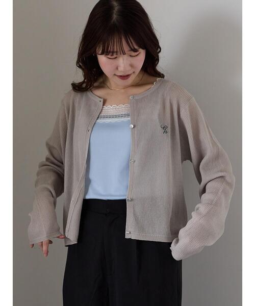 ehka sopo(エヘカソポ)の「ワンポイント刺繍リブカーディガン(カーディガン/ボレロ・レディース・ブルー/グレー/キナリ/ピンク・F)」の21枚目の写真